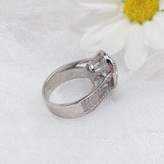 Luxury Pear Cut Sterling Silver Halo Engagement Rings