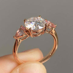 Elegant Round Cut Yellow Gold Wedding Rings