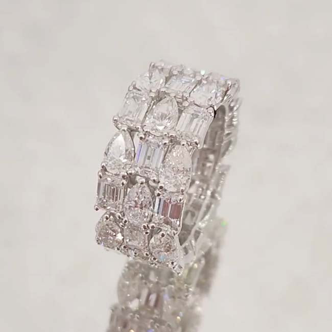 Irregular Design Setting Silver Wedding Bands