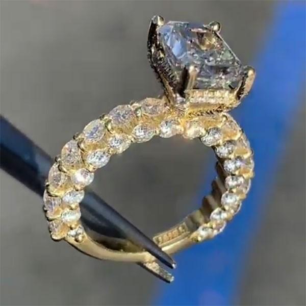 4 CT Baguette Cut Sidestone Round Diamond Engagement Rings