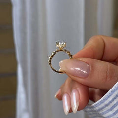 Retro Oval Cut Yellow Gold Wedding Rings