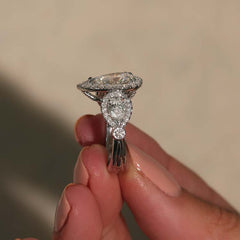 Luxurious Pear Cut Sterling Silver Halo Engagement Rings