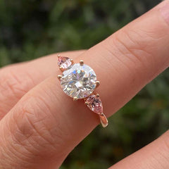 Elegant Round Cut Yellow Gold Wedding Rings