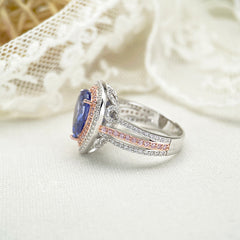 luxurious Pear Cut Silver Shaped Engagement Rings