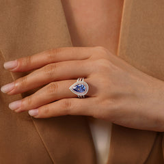 luxurious Pear Cut Silver Shaped Engagement Rings