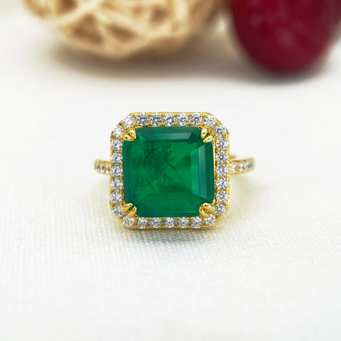 Handmade Elegant 8 CT Radiant Cut Emerald Fashion Rings