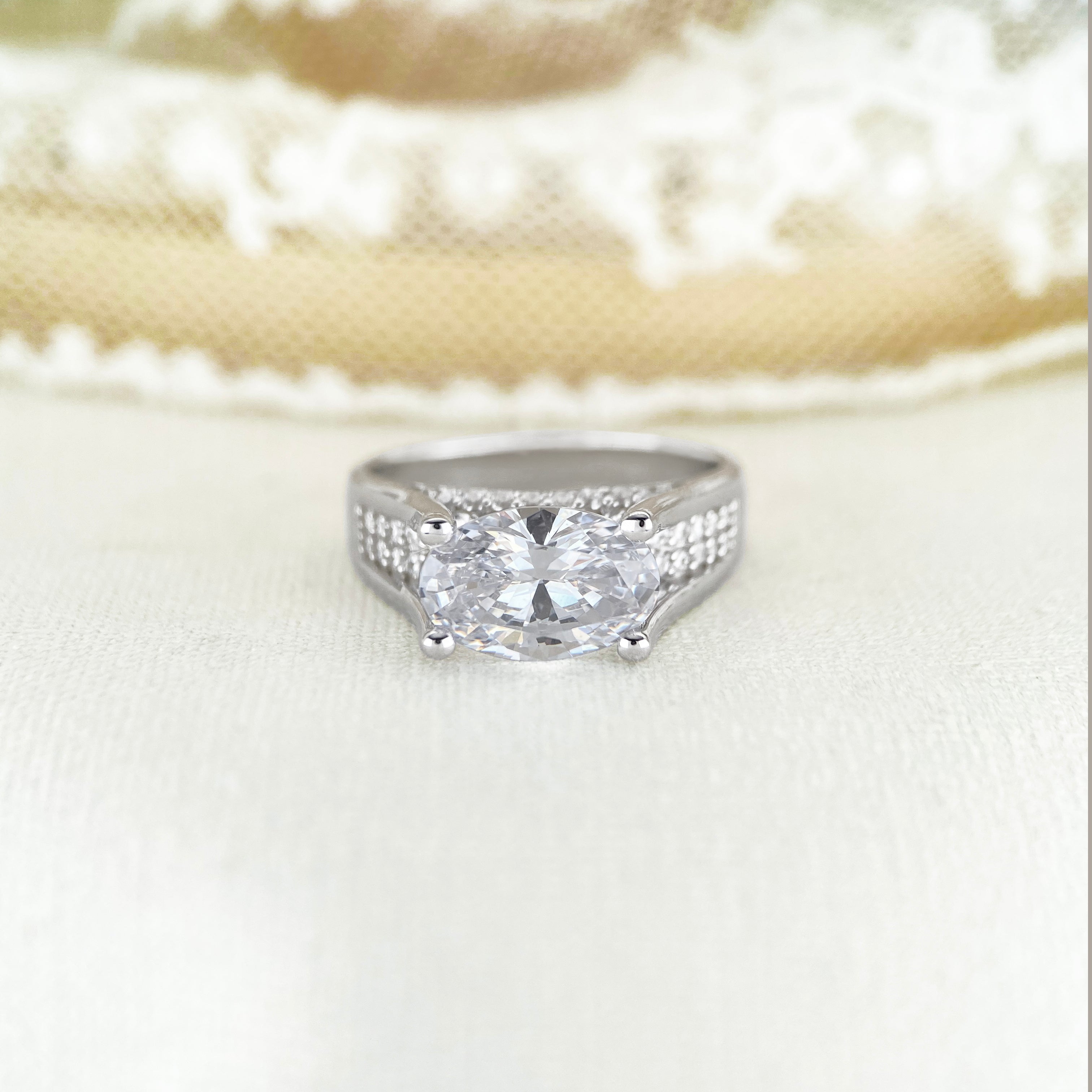 Pavlia Handmade Charming 4.5 CT Oval Cut 925 Silver Engagement Ring